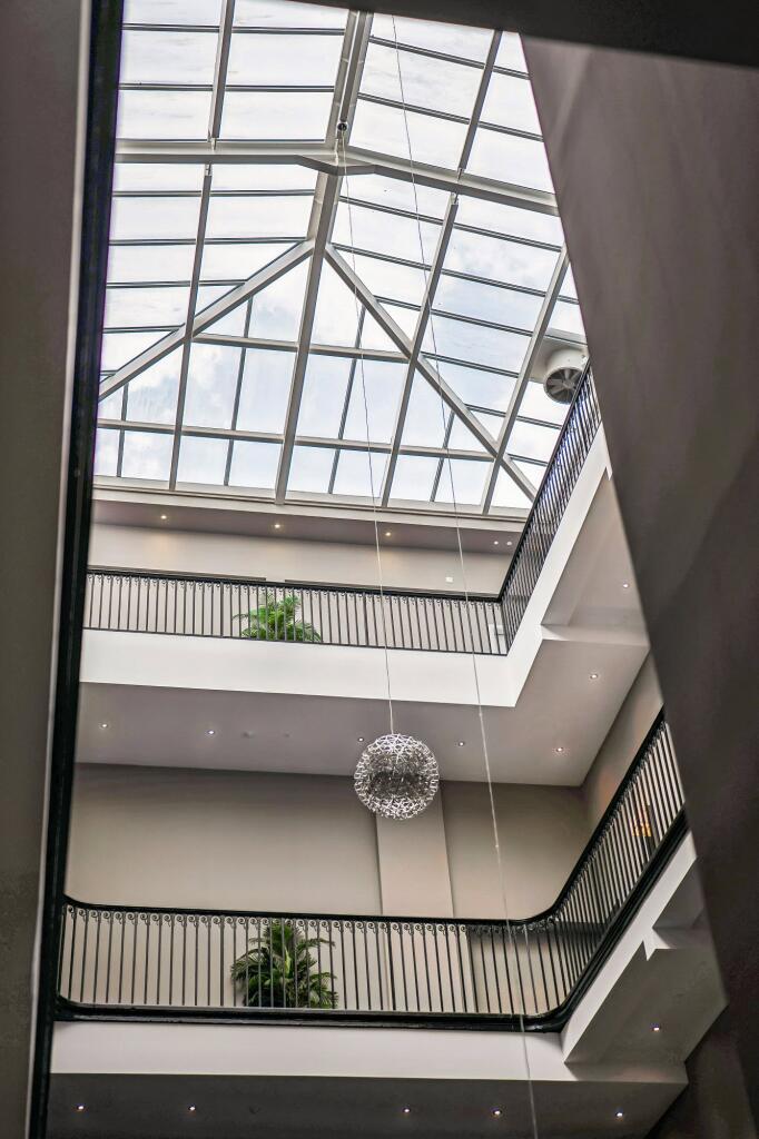Apartment in Glasgow, Thornwood, Broomhill - View 4