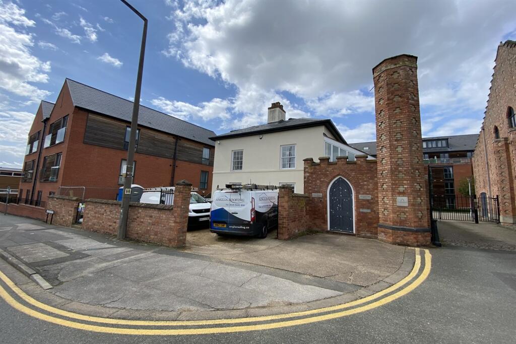 Main image of property: Attenborough House, Albion Street, Beeston, Nottingham NG9 2PA