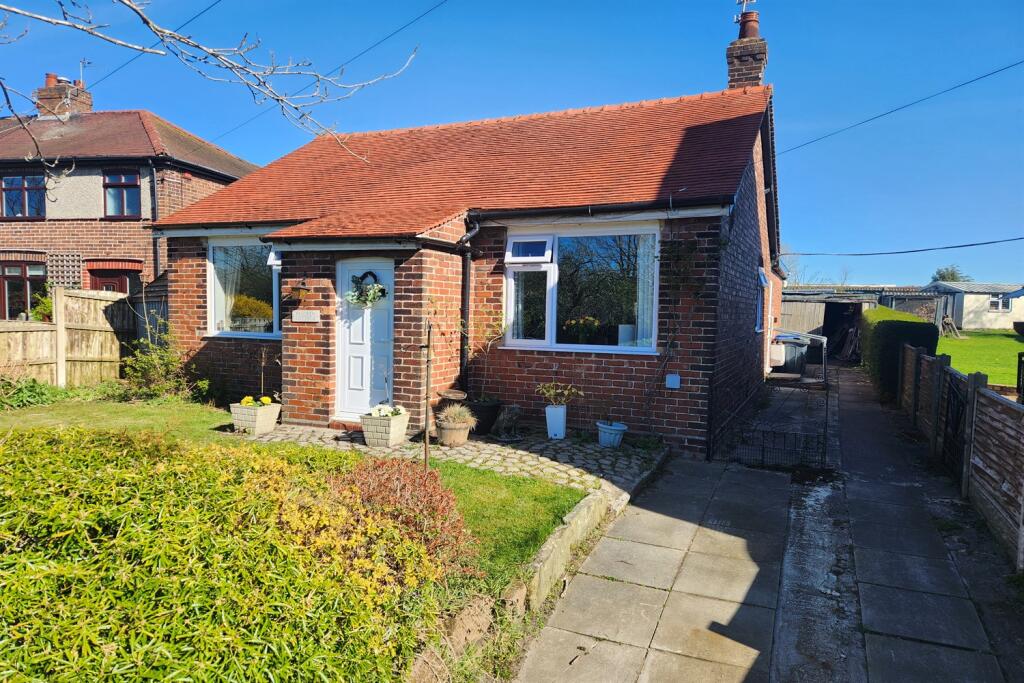 Main image of property: Moss Lane, Moore, Warrington