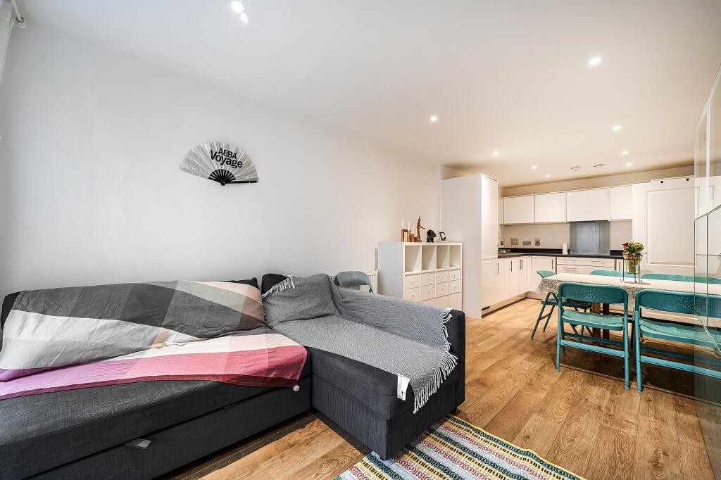 Apartment in London - View 4