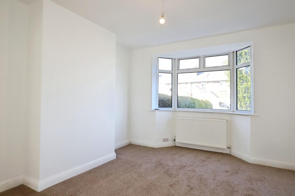 House in Wolverhampton, West Midlands - More