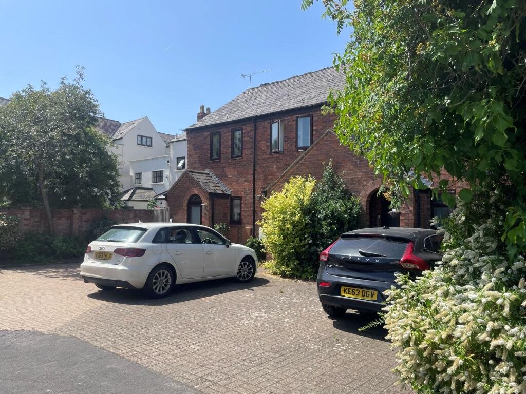 Main image of property: Cross Road, Leamington Spa