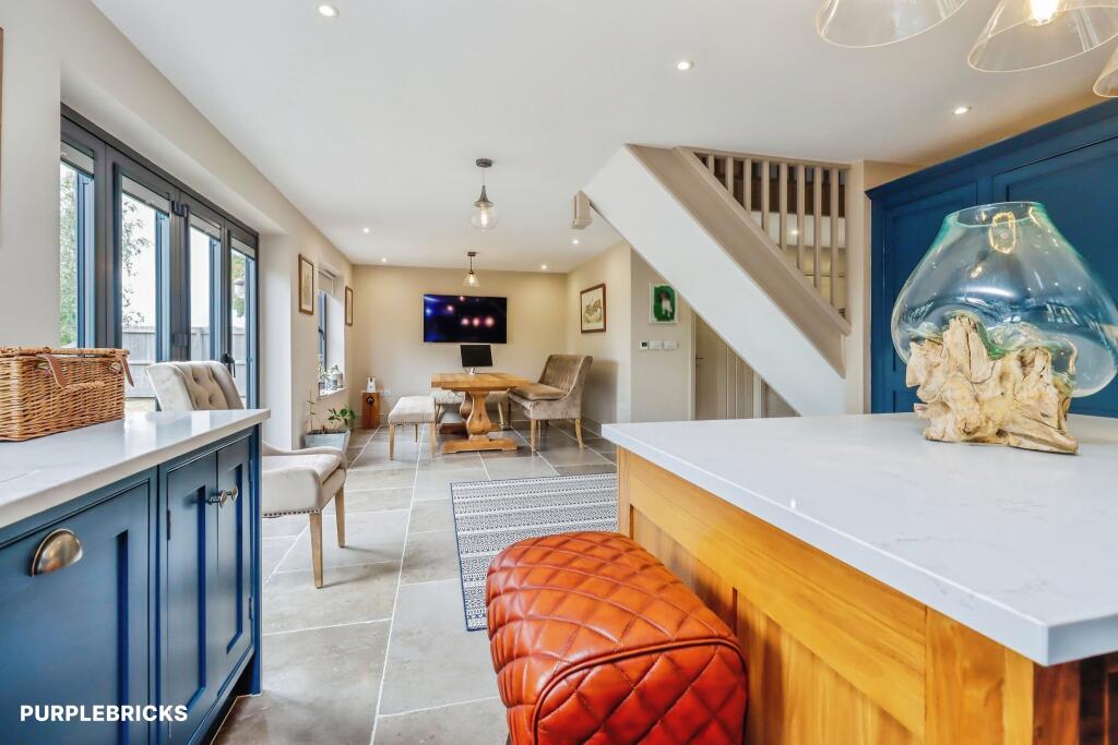 House in Kinnerley, Dovaston - More