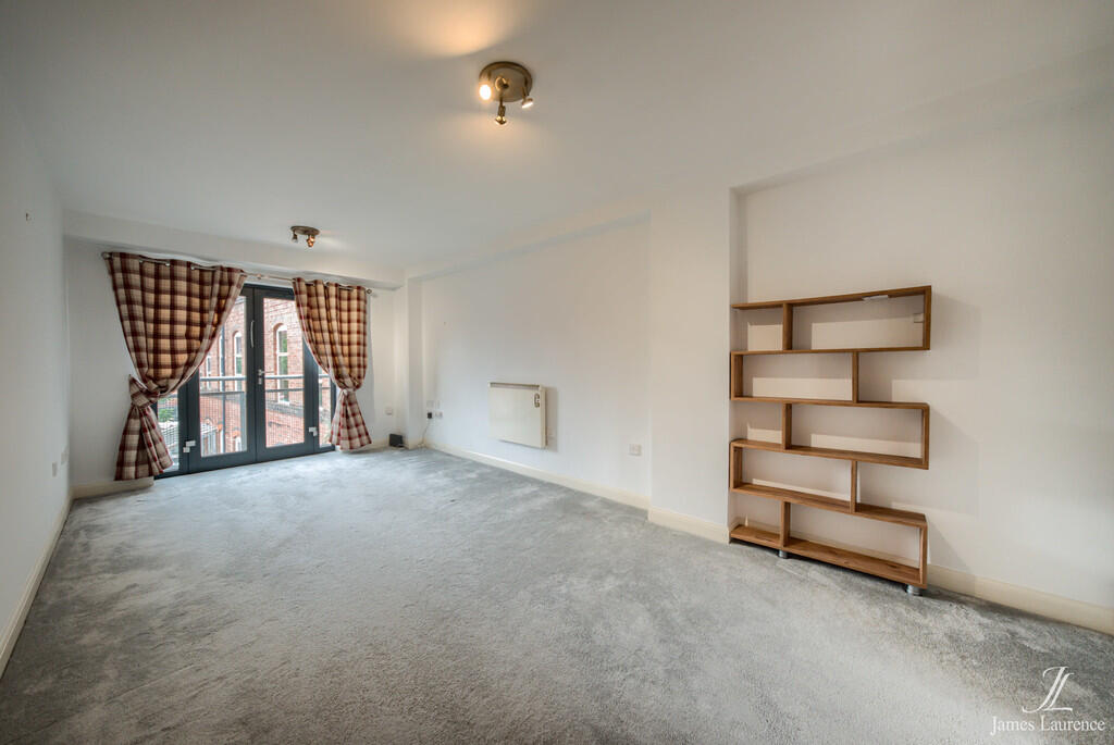 Apartment in Birmingham, West Midlands - View 2