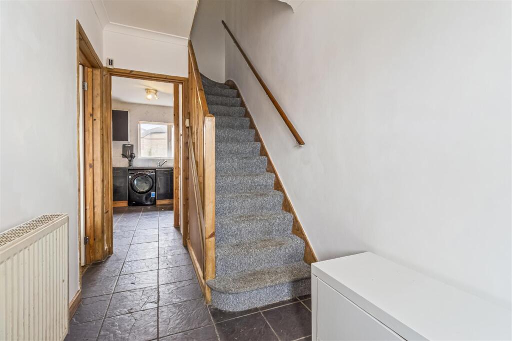 North Farm Road, Lancing photo 4