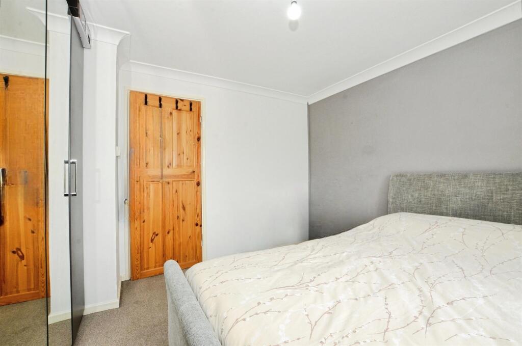 Additional image 13 of Northfield Road, Harpenden