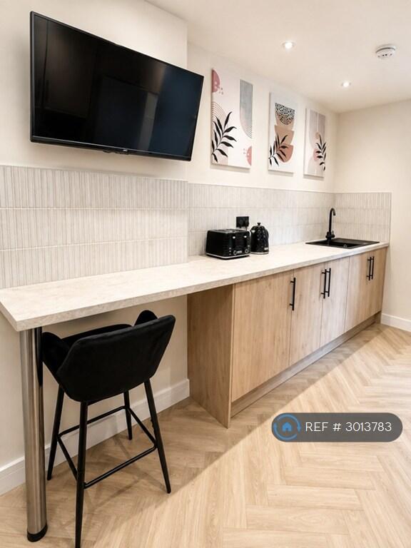 House in Nottingham - View 4