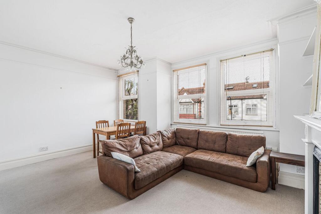 Apartment in London - View 3