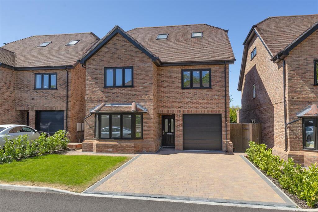Main image of property: Viking Way, West Kingsdown, Sevenoaks
