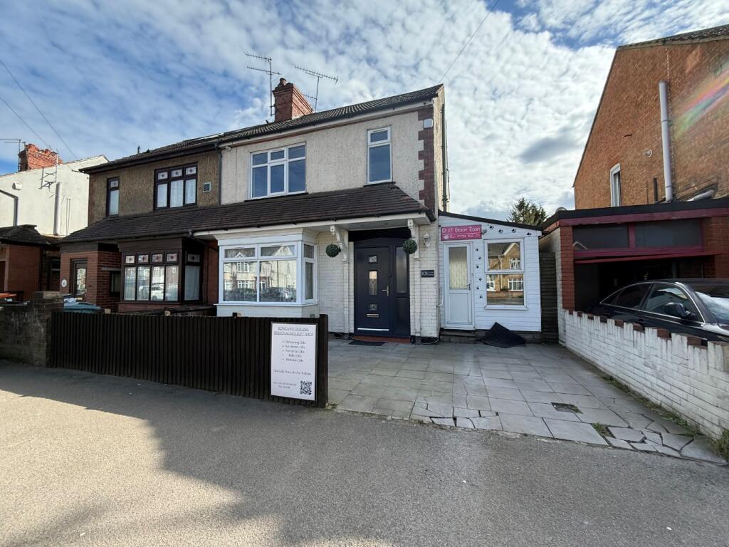 Main image of property: Luton Road, Dunstable