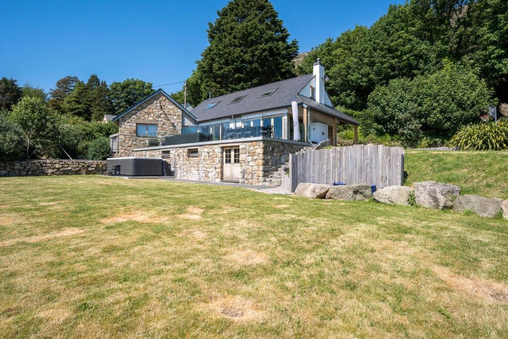 Main image of property: Llanbedrog, Pwllheli, LL53