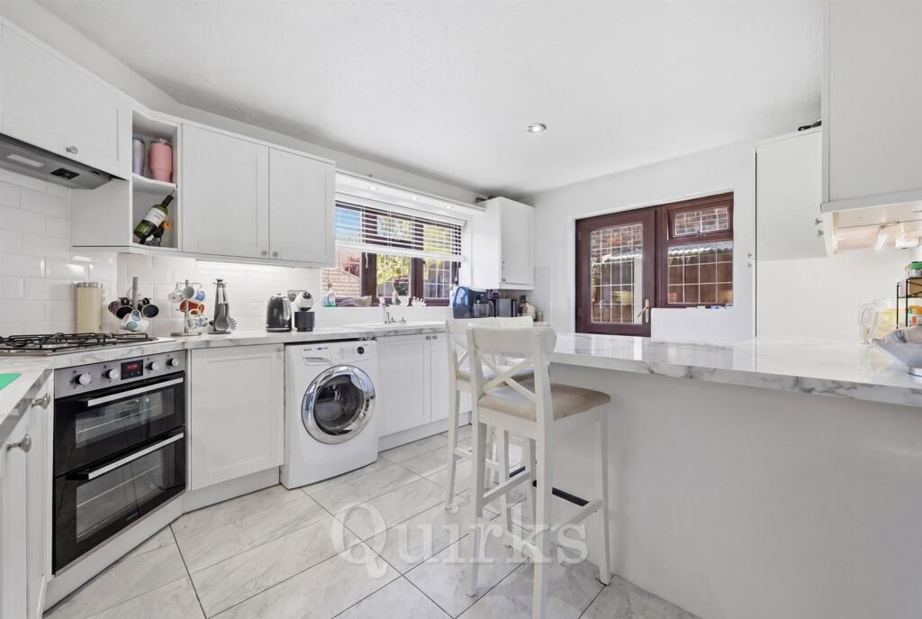 Paget Drive, Billericay photo 3