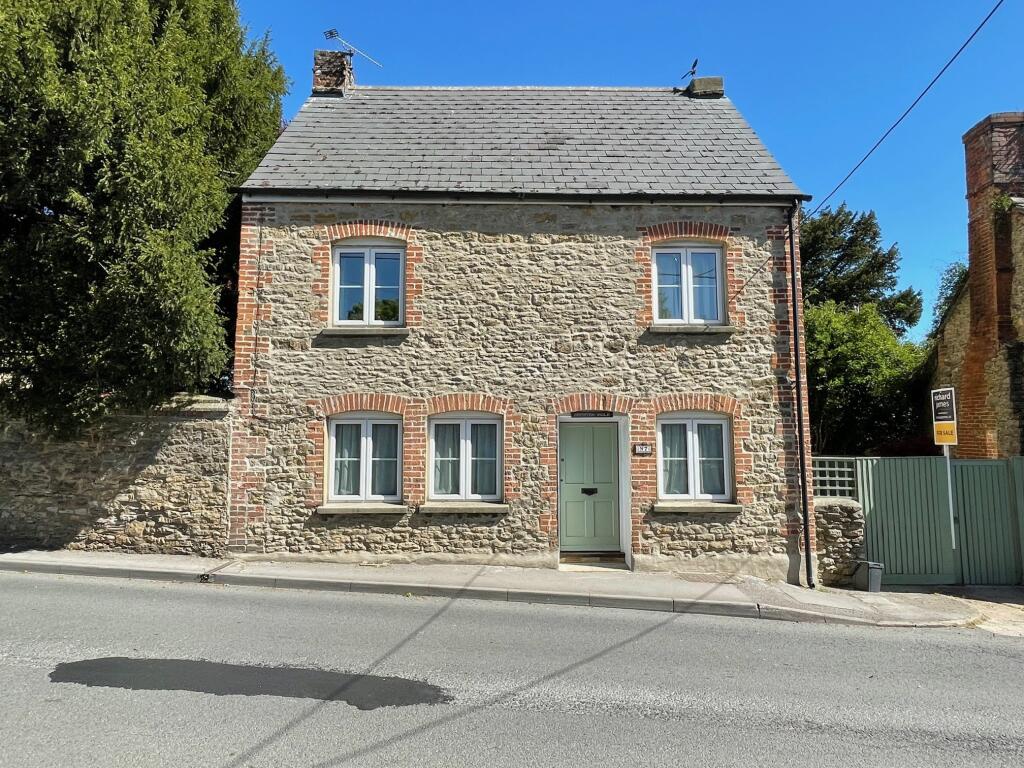Main image of property: Eastrop, Highworth, Swindon, SN6
