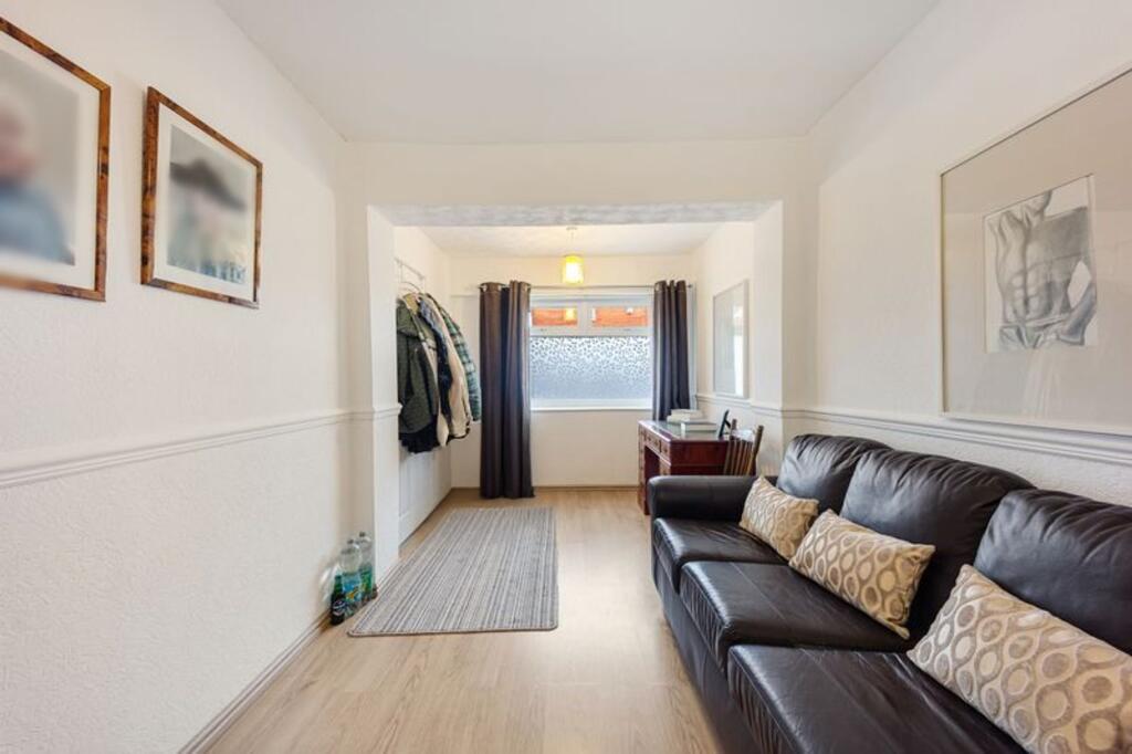 Calverley Close, Brookvale, WA7 photo 4