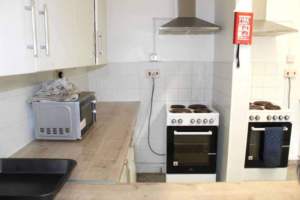 Powderham Crescent, Exeter photo 4