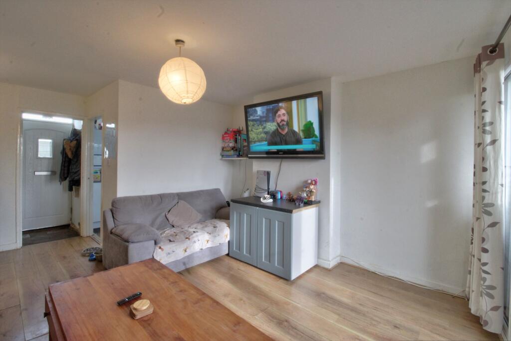 Apartment in Harlow, Essex - View 2