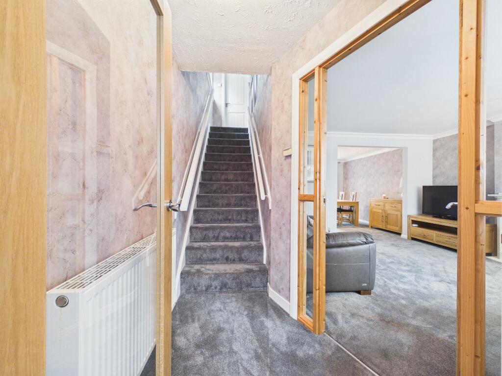 Forth Court, Mossneuk, East Kilbride, G75 photo 3