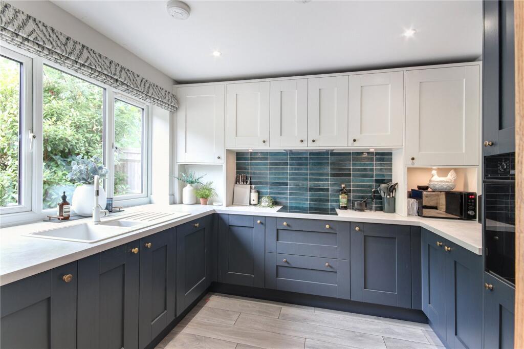 House in Tonbridge - View 3