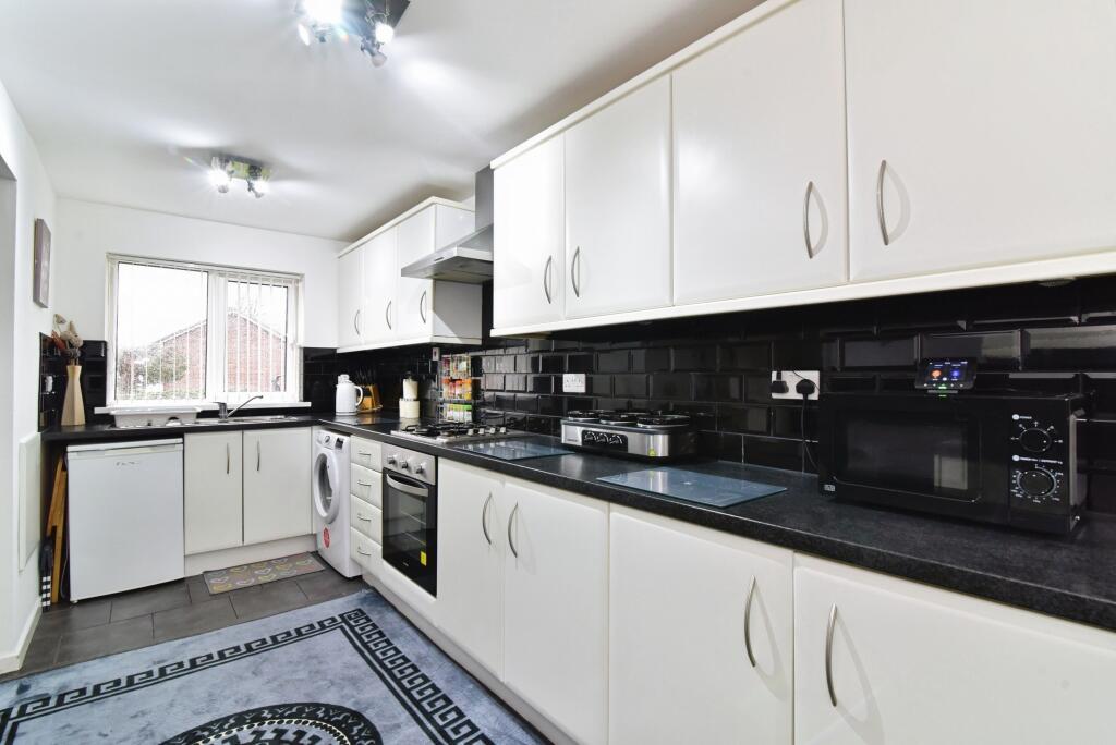 Kay Crescent, Rawmarsh, Rotherham, S62 photo 3