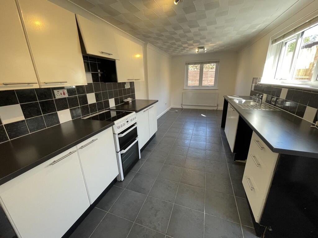 House in Portsmouth - More