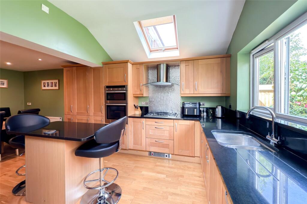 Additional image 15 of Wynches Farm Drive, St. Albans, Hertfordshire, AL4