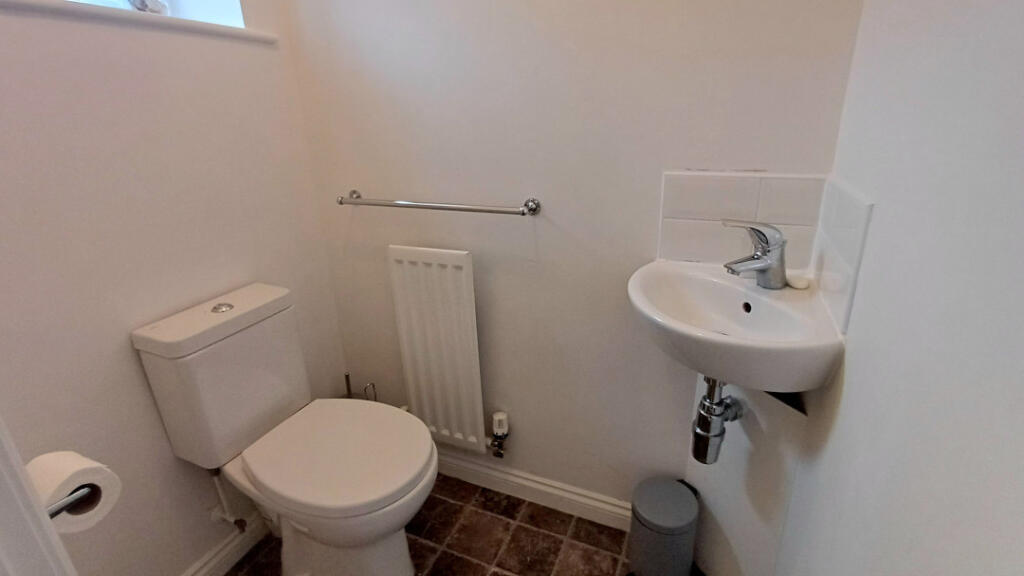 House in Chester, Mickle Trafford and District - More