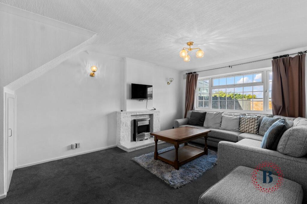 Rowley Road, Whitnash, Leamington Spa photo 3