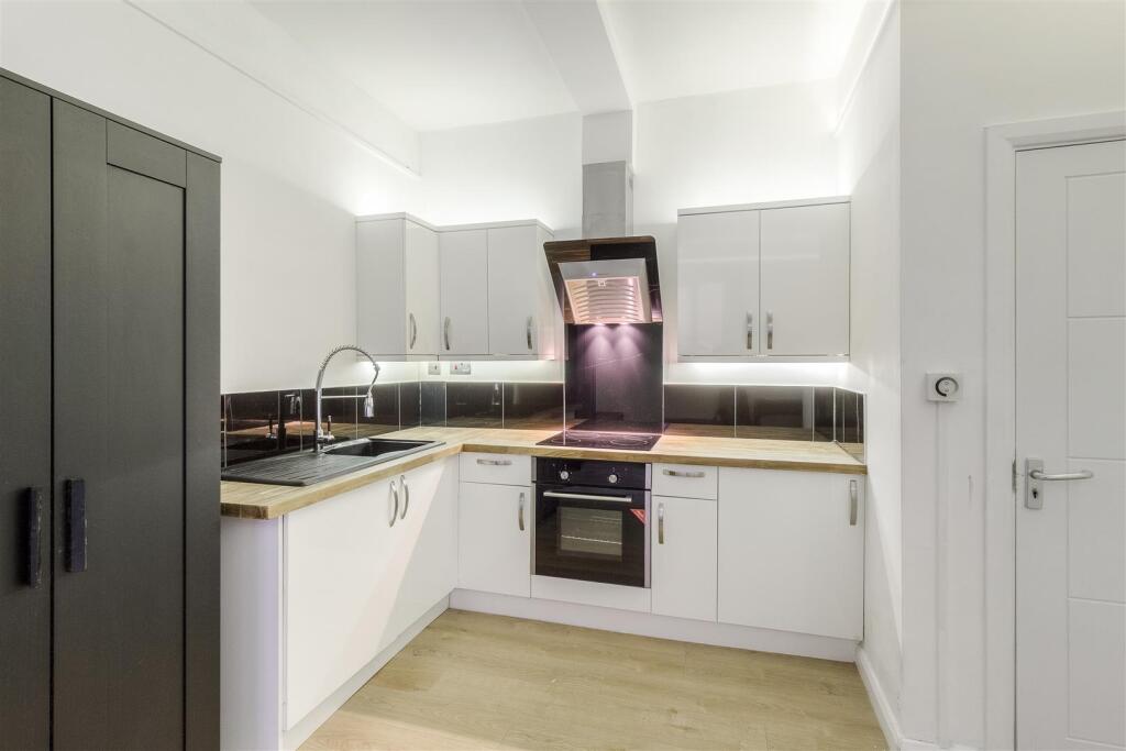 Apartment in Wellingborough, Burrow's Bush - View 2