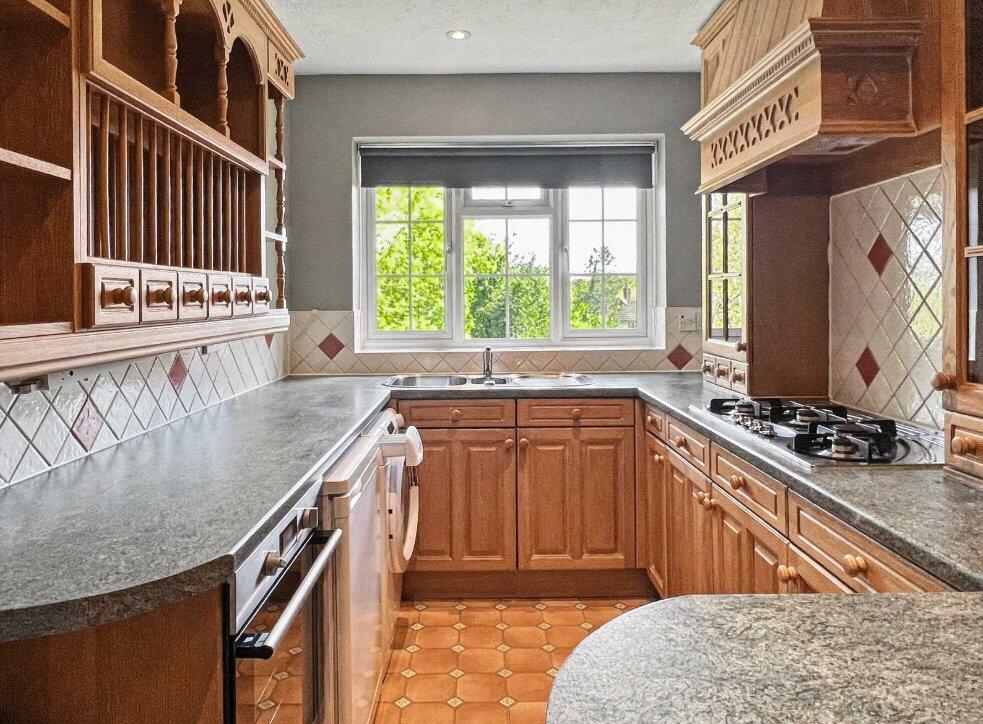 Apartment in Waverley, Farnham - View 3