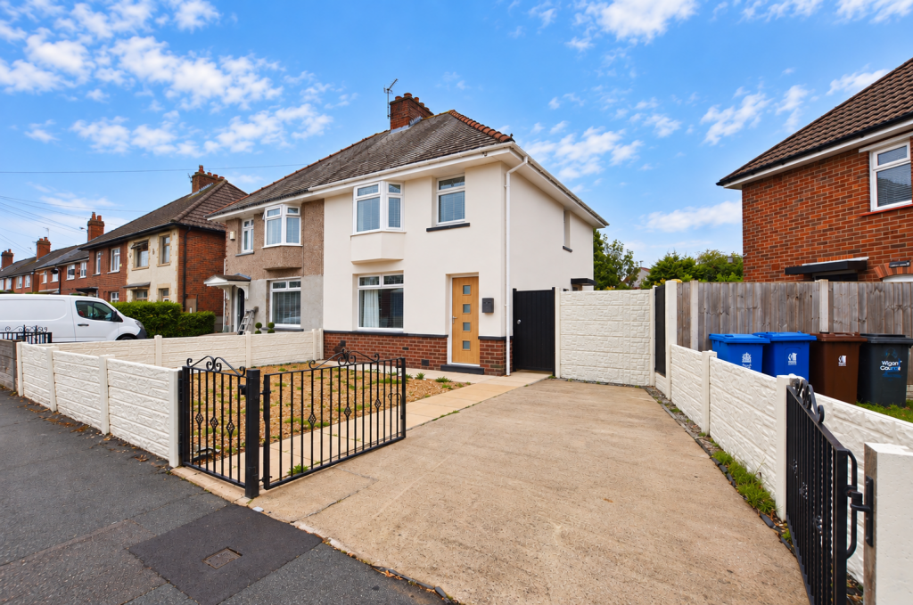 Main image of property: Derby Road, Golborne, WA3 3LE