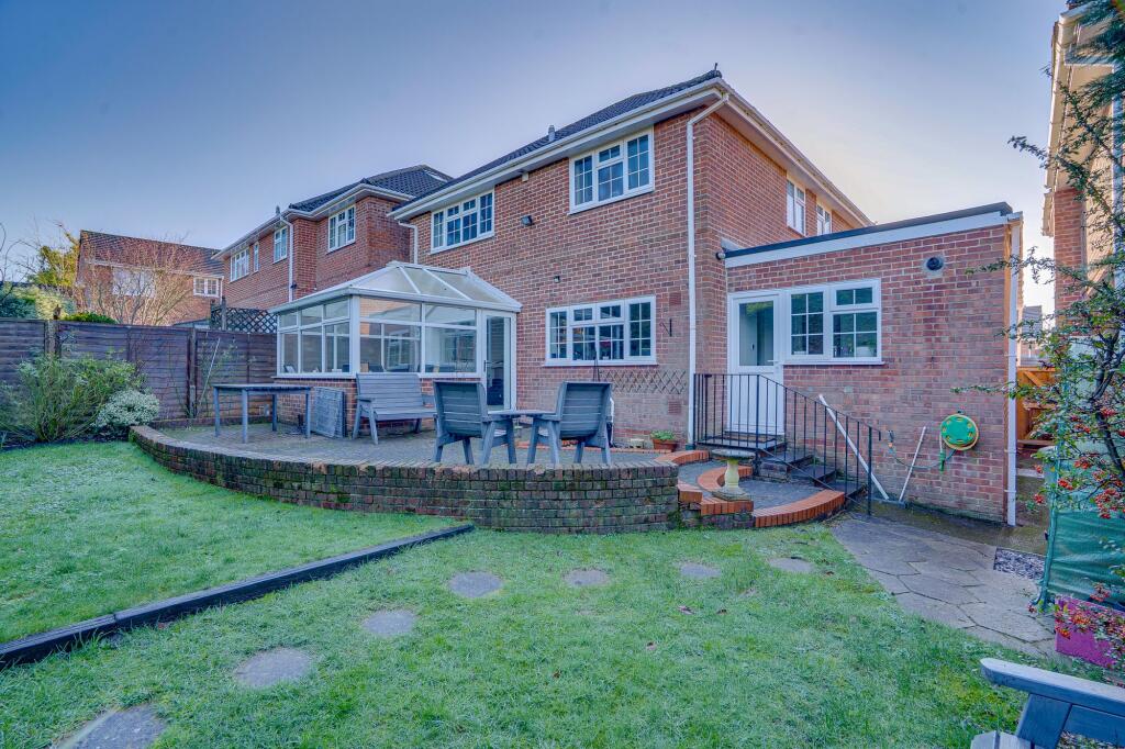 Cedar Wood Close, Fair Oak, SO50 photo 3