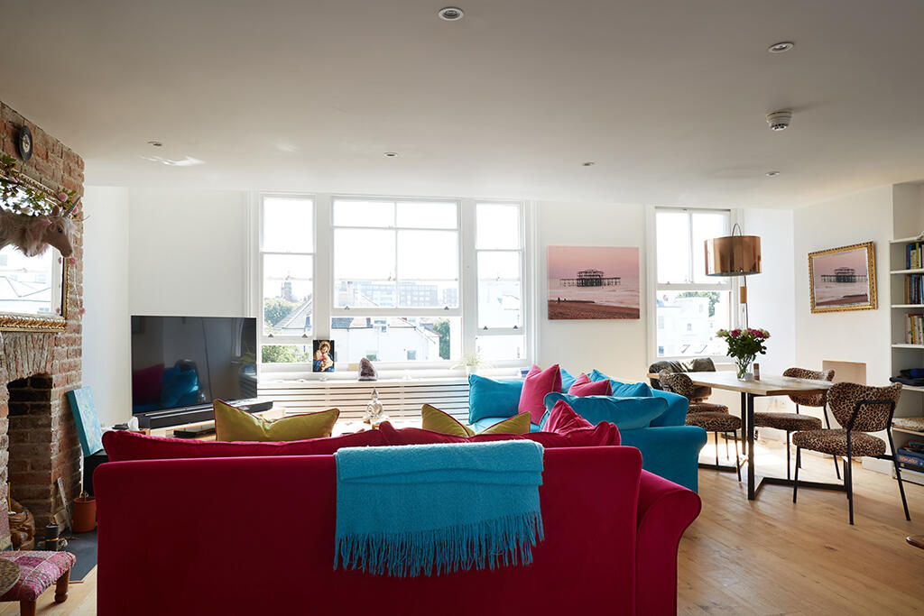 Apartment in Hove, Brunswick - View 3