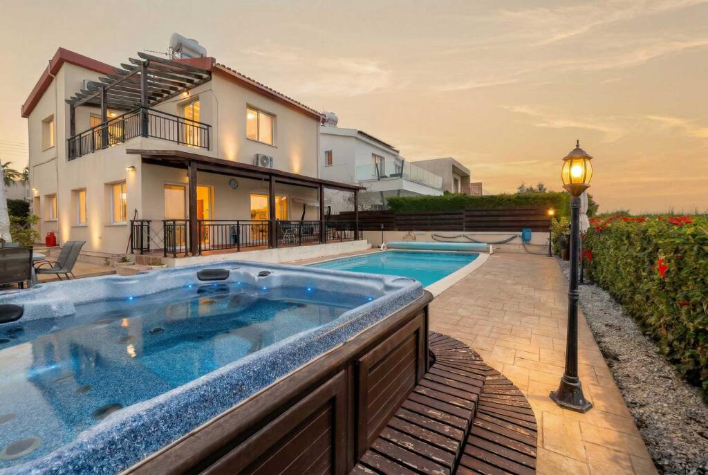 Main image of property: Paphos, Geroskipou