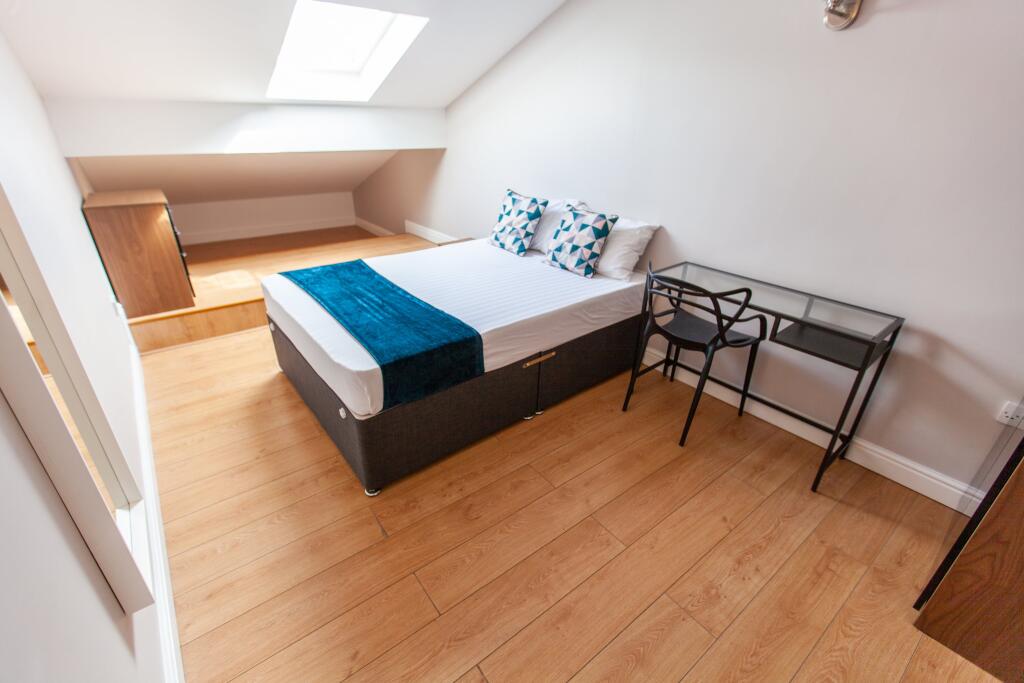 Apartment in Liverpool - View 3
