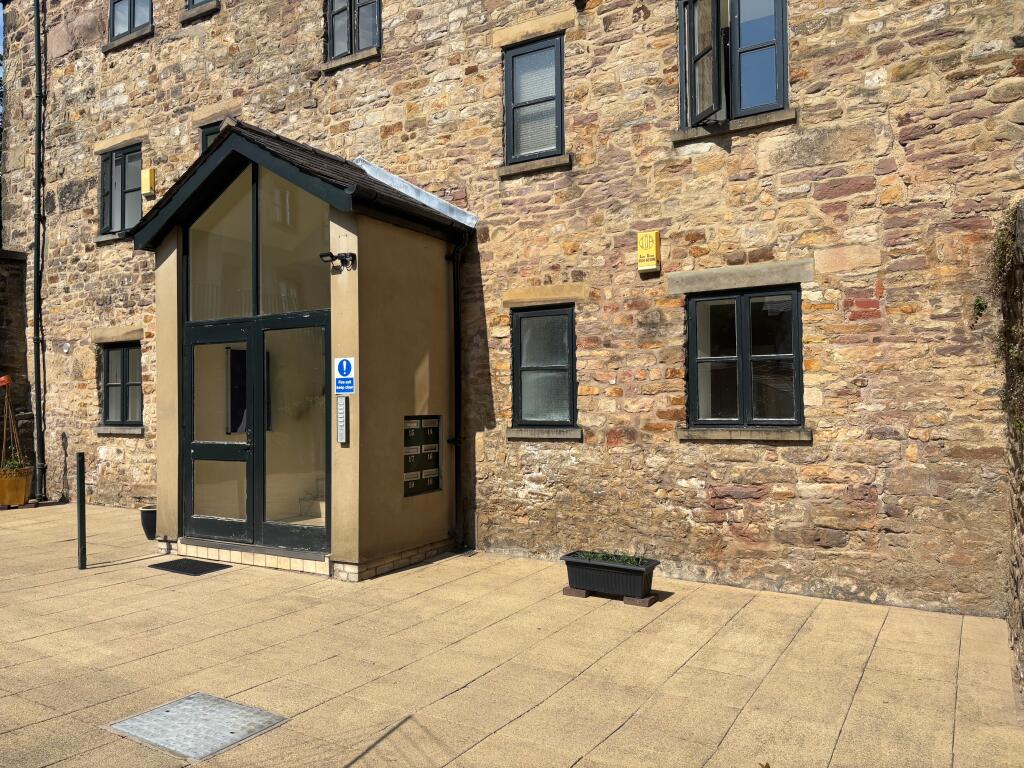 Main image of property: Victoria Wharf, St Georges Quay, LA1 1GA