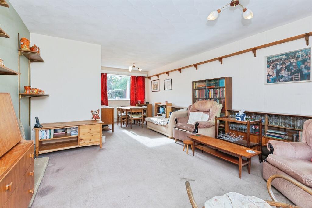 Tennyson Road, HINCKLEY photo 4