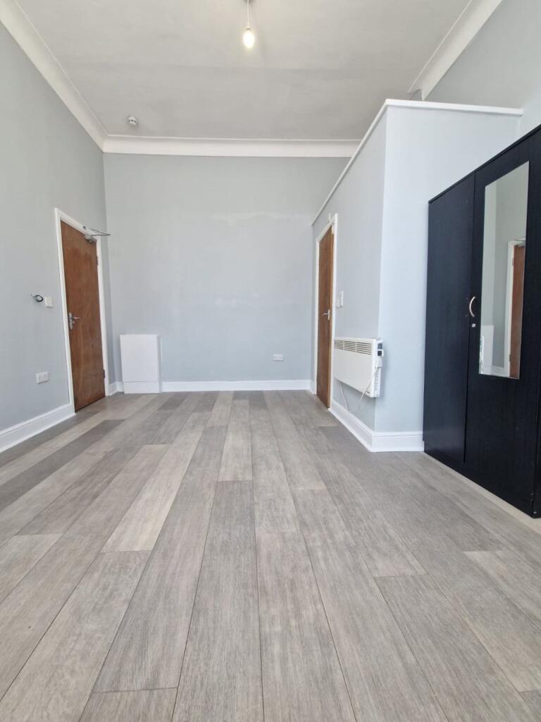 Main image of property: Room 1 Lea Bridge Road, Leyton E10