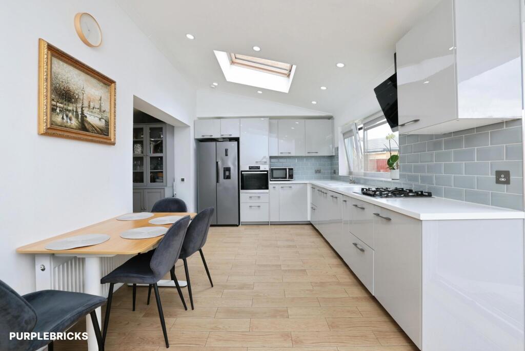 House in Southall - View 3