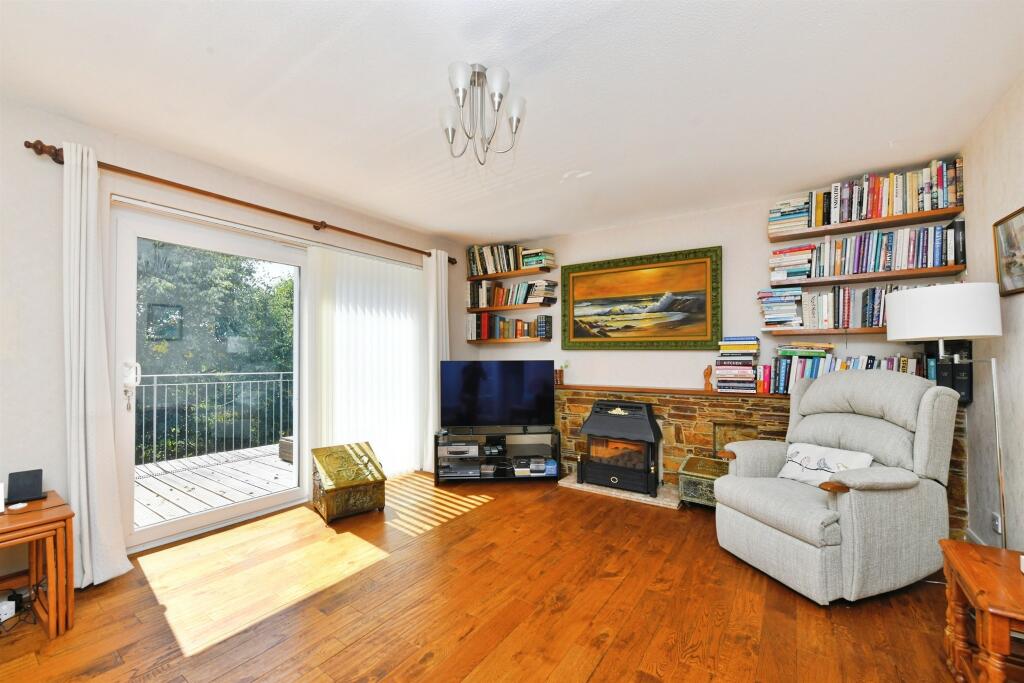 House in Plymouth - View 4