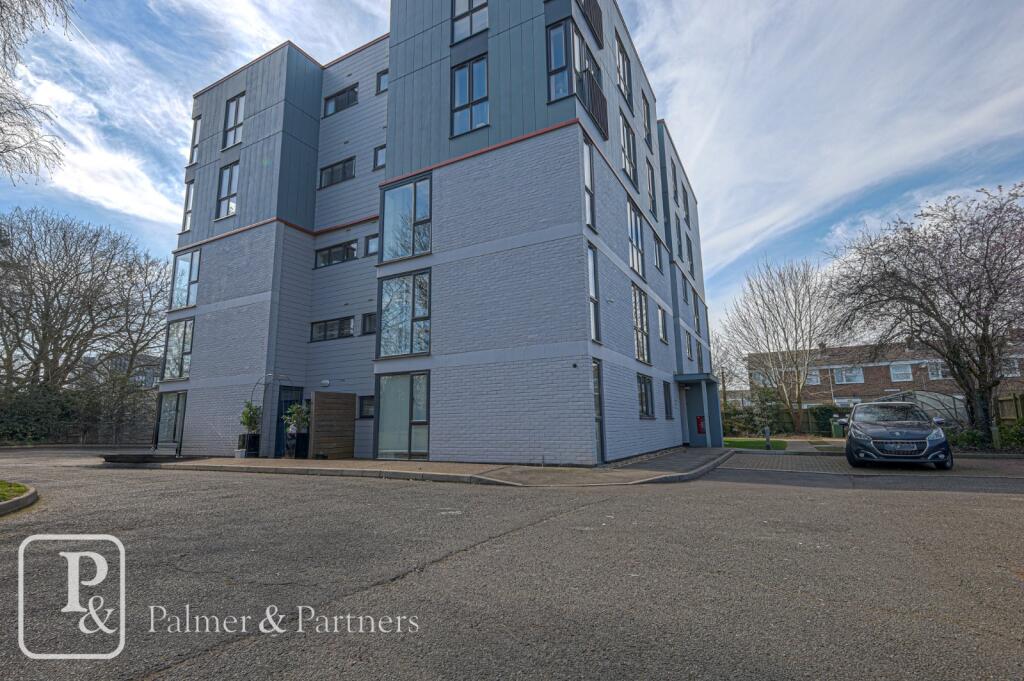 Main image of property: Berechurch Road, Colchester, Essex, CO2