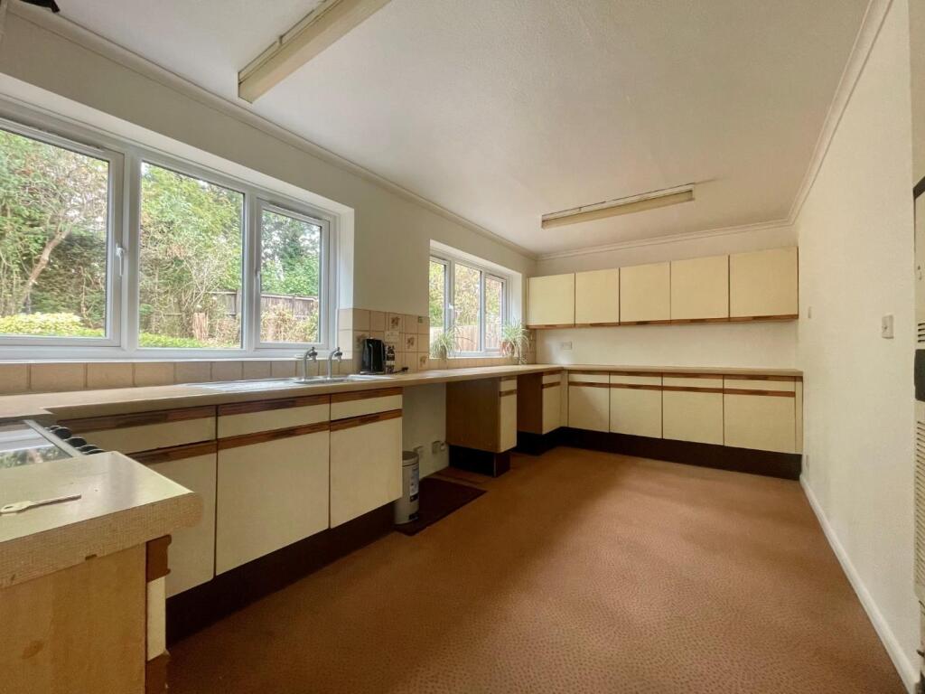 House in Northampton, West Northamptonshire - View 2