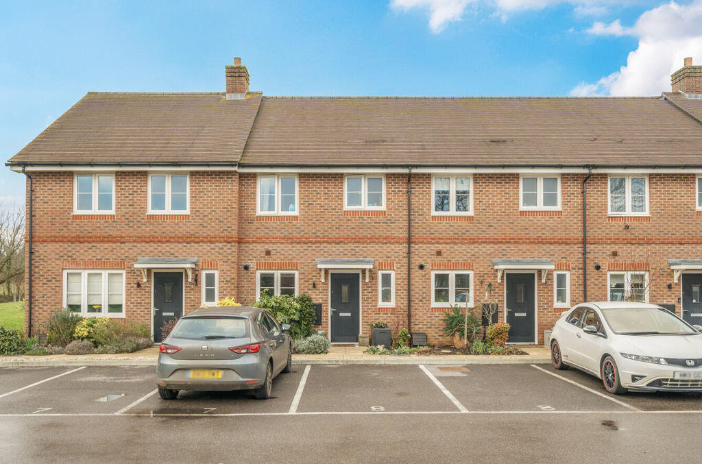 Main image of property: Pippin Close, Cranleigh