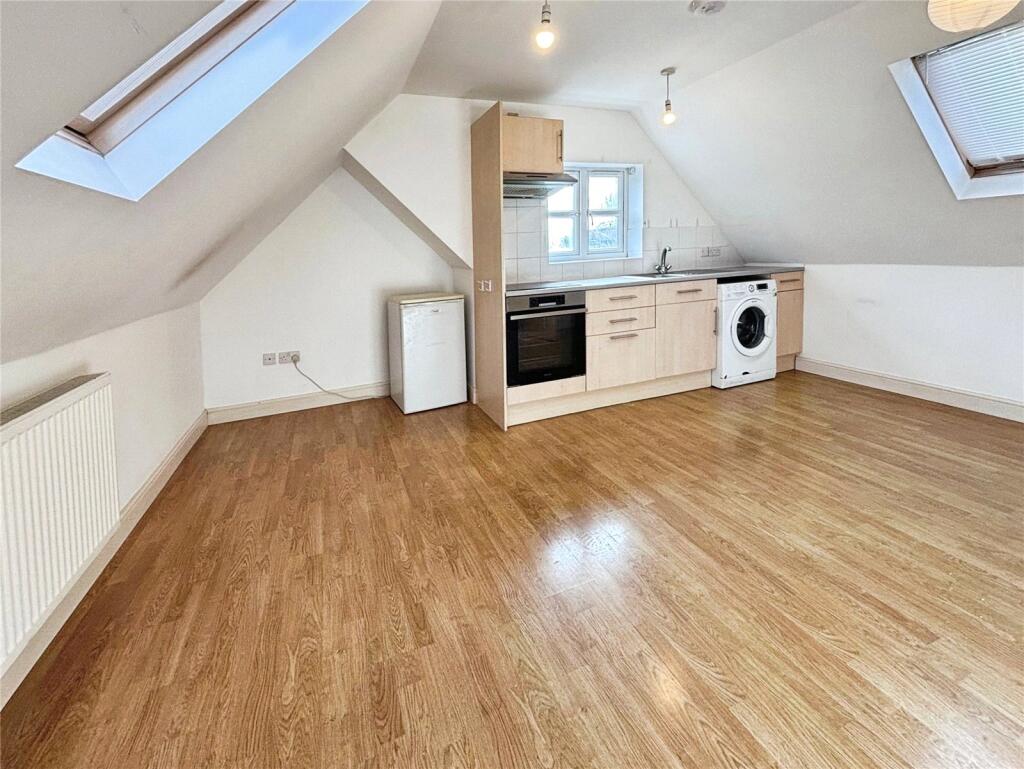Apartment in Bristol - View 4