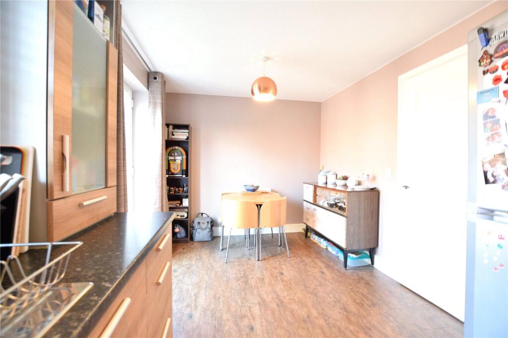 House in Leeds, Middleton - View 4
