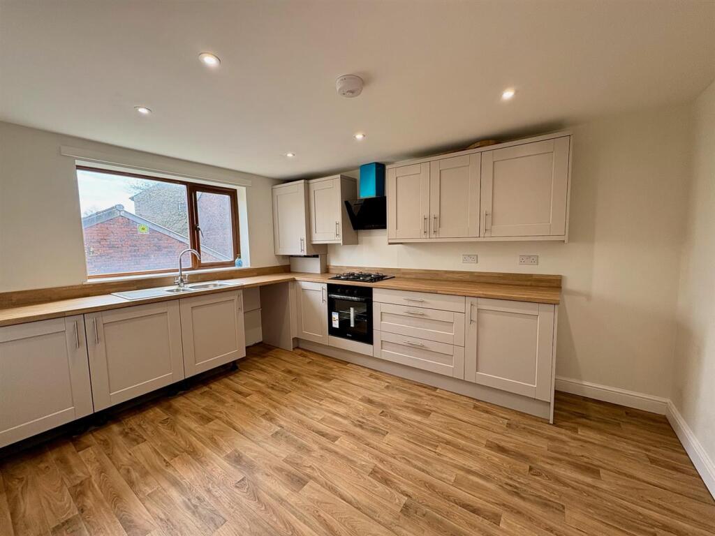 Sandhall Green, Halifax photo 4