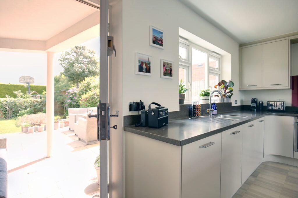 House in Elmbridge, Surrey - More