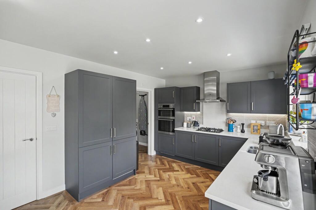 House in East Cambridgeshire, Isleham - More