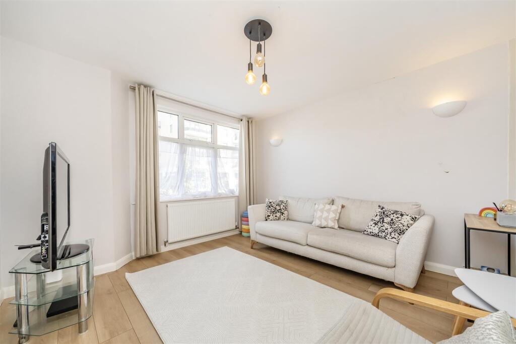 House in Harrow - View 2