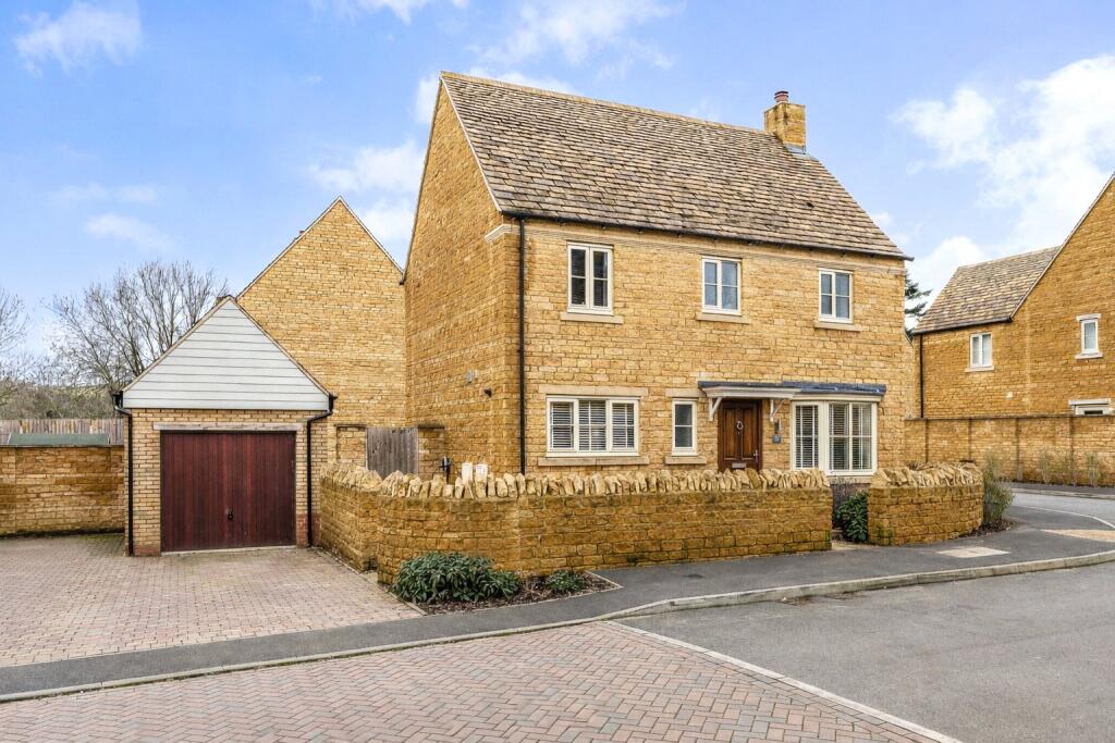 3-bed detached on Olimpick Drive, Chipping Campden, Gloucestershire, GL55, £575,000
