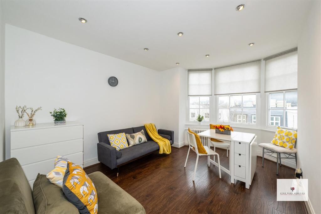 Apartment in London - View 2